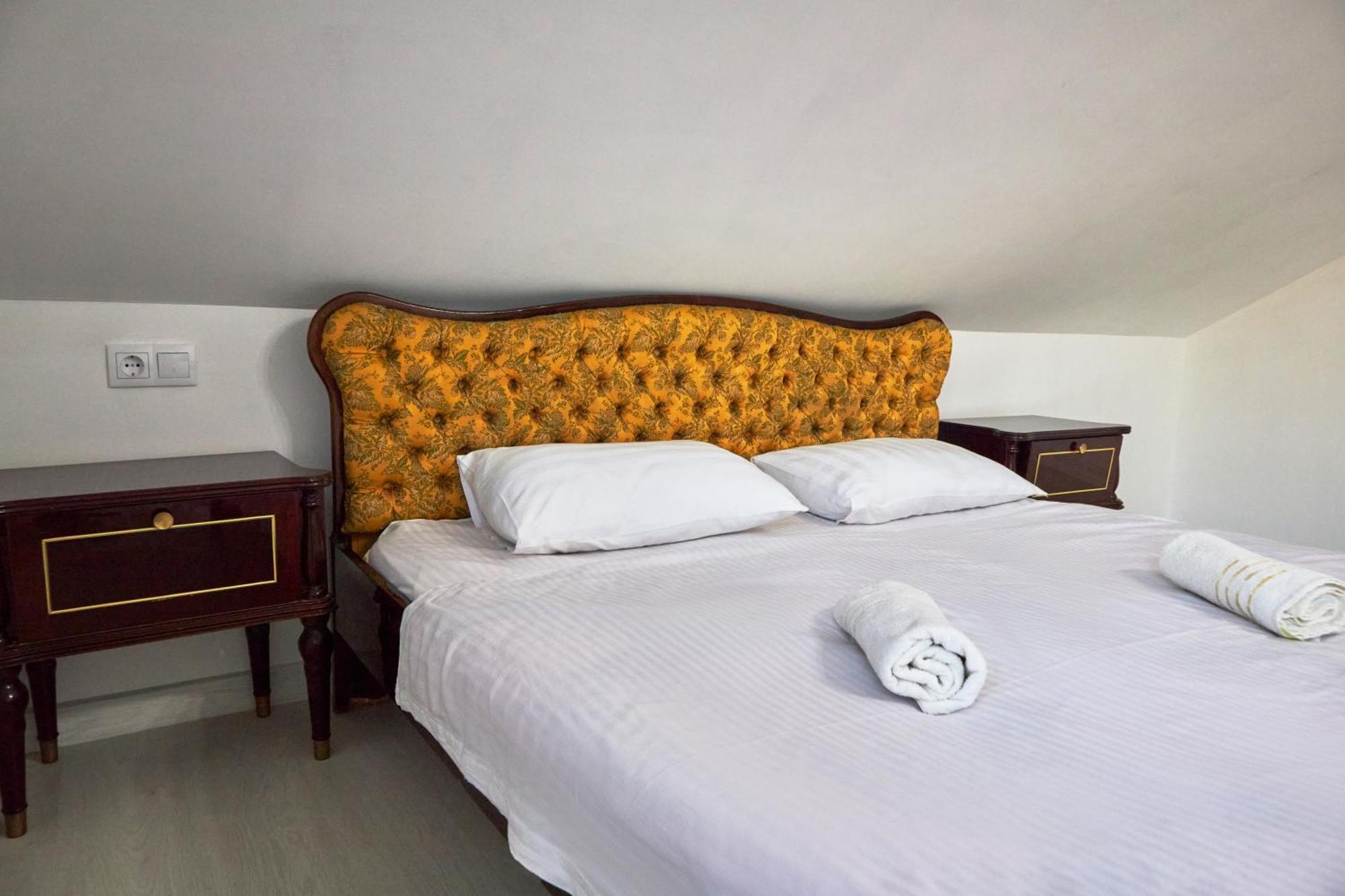 Sweet Vibe Hotel อัลมาตี ภายนอก รูปภาพ