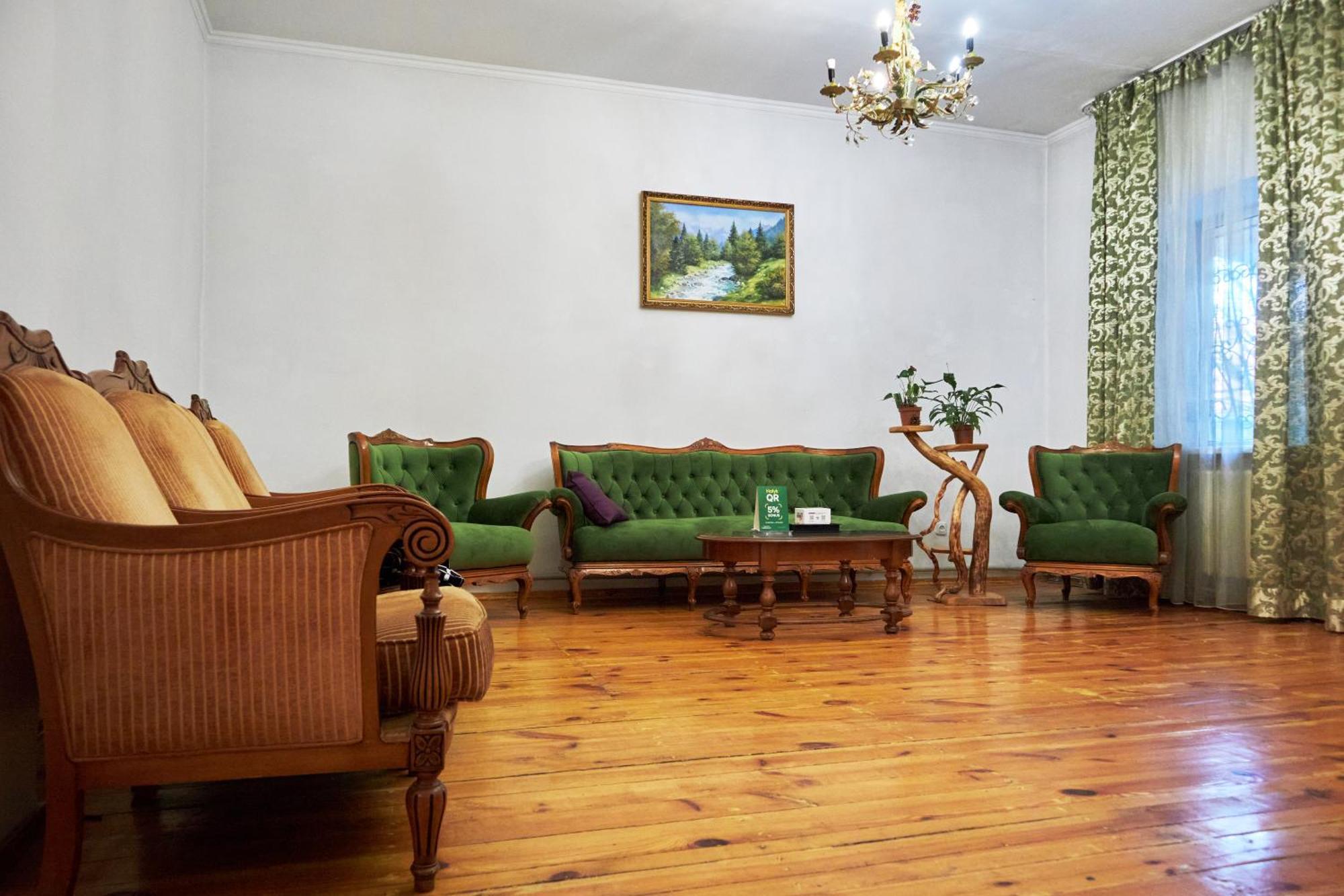 Sweet Vibe Hotel อัลมาตี ภายนอก รูปภาพ