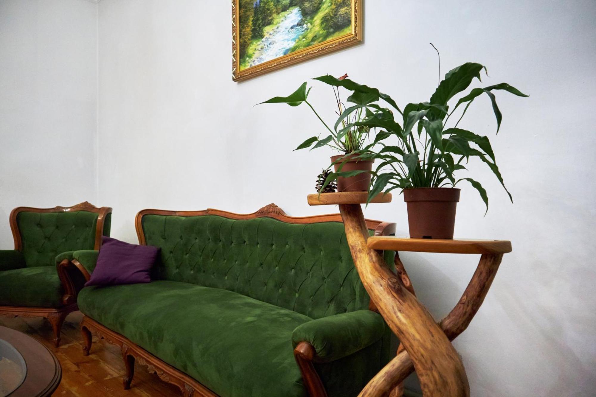 Sweet Vibe Hotel อัลมาตี ภายนอก รูปภาพ