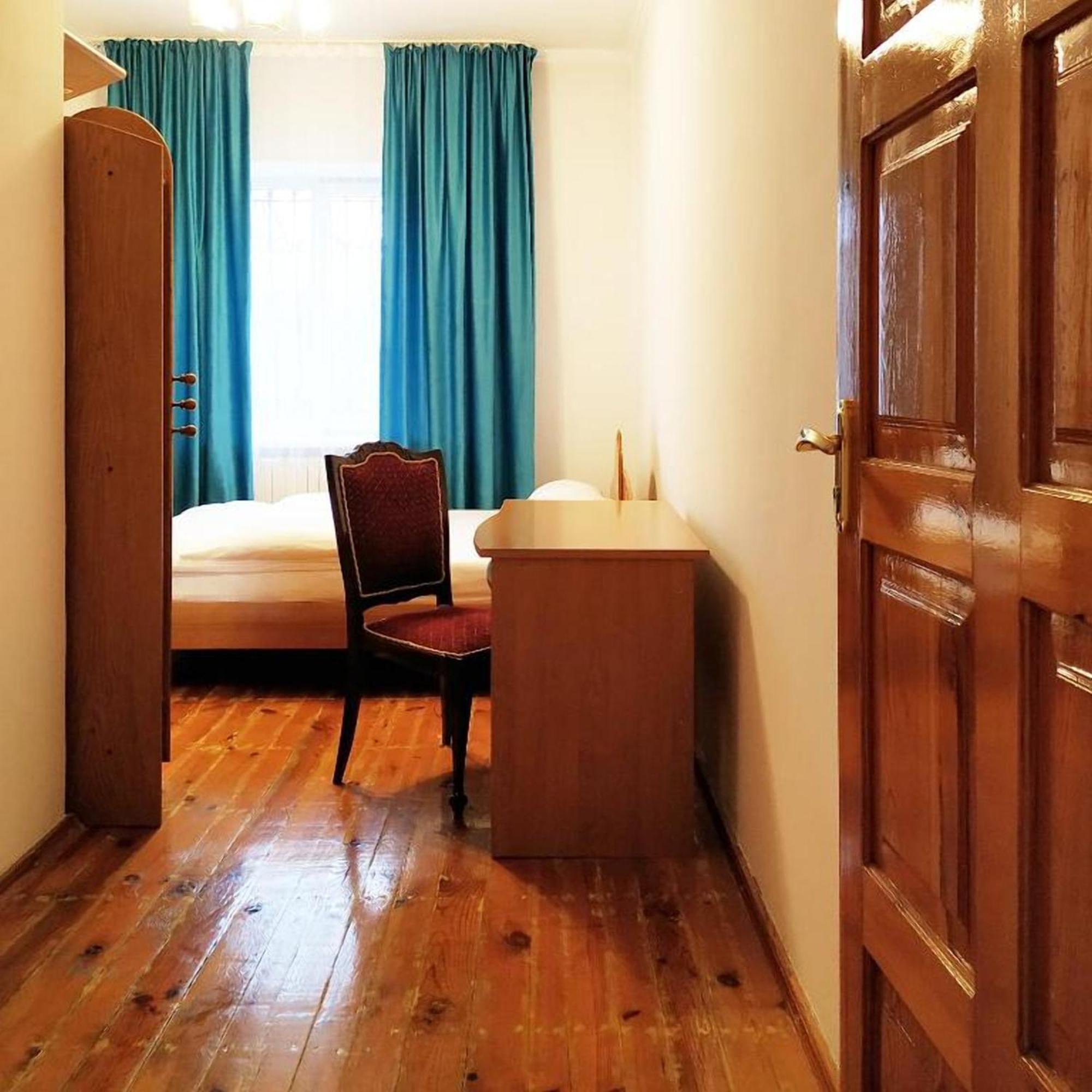 Sweet Vibe Hotel อัลมาตี ภายนอก รูปภาพ