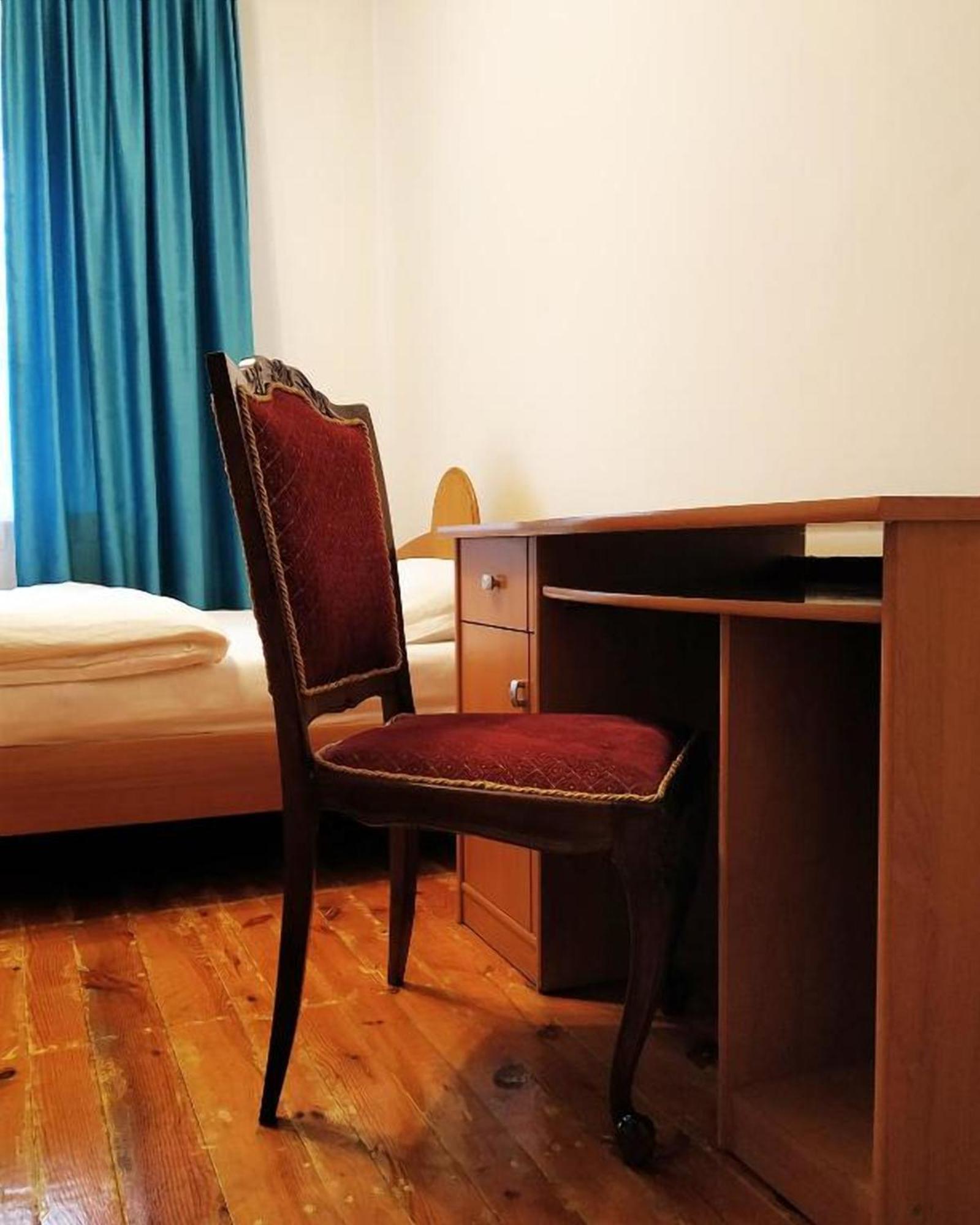 Sweet Vibe Hotel อัลมาตี ภายนอก รูปภาพ